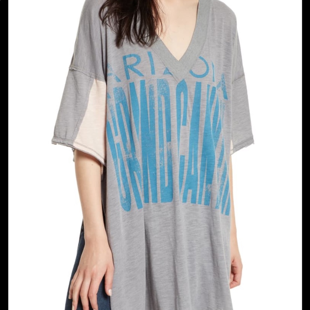 Oversized graphic tee